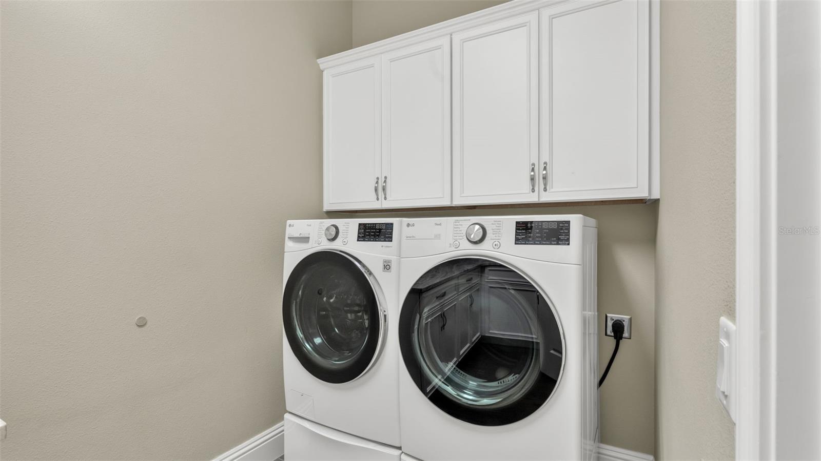 HALLAM PRESERVE EAST - Residential