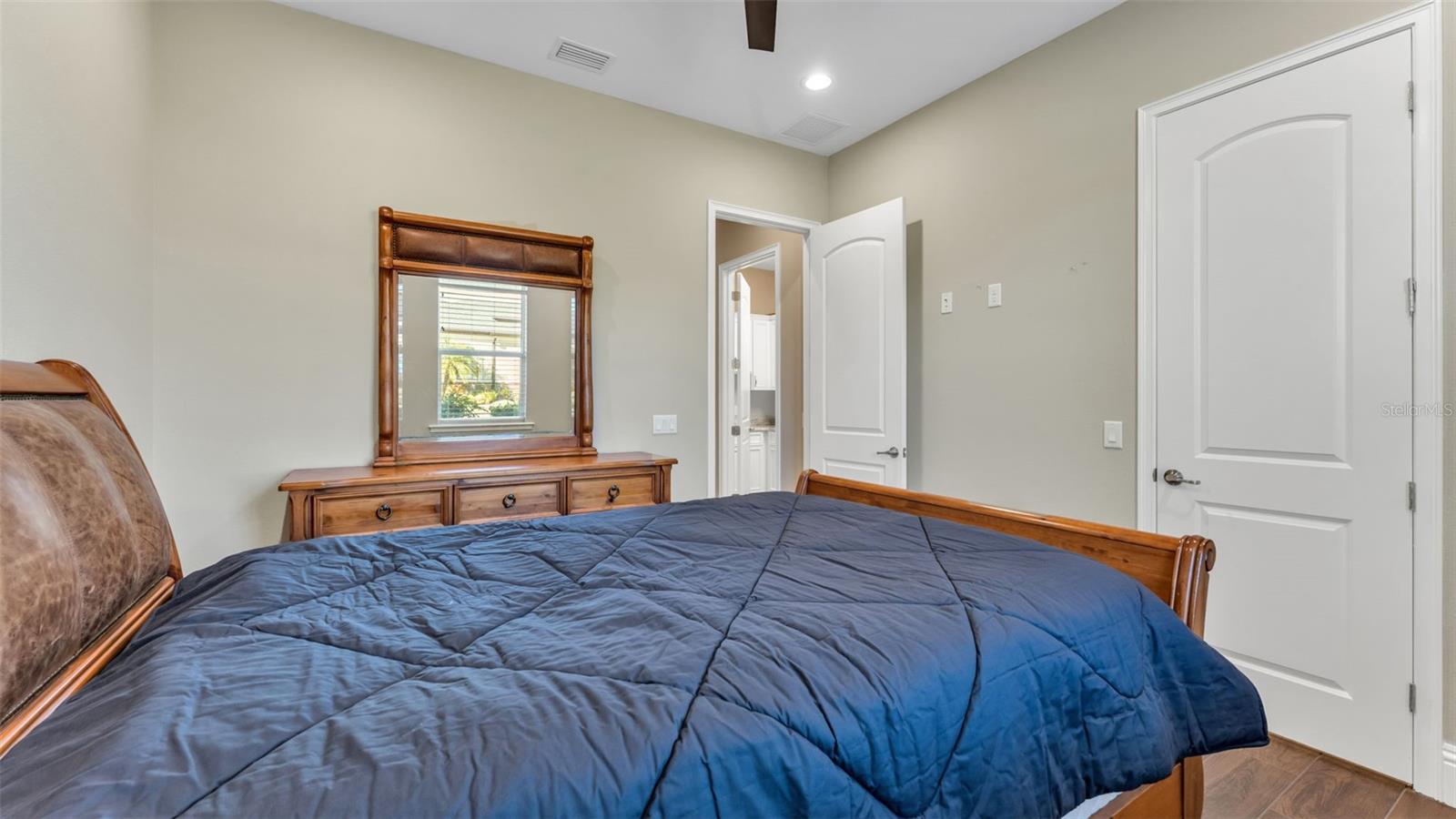 HALLAM PRESERVE EAST - Residential