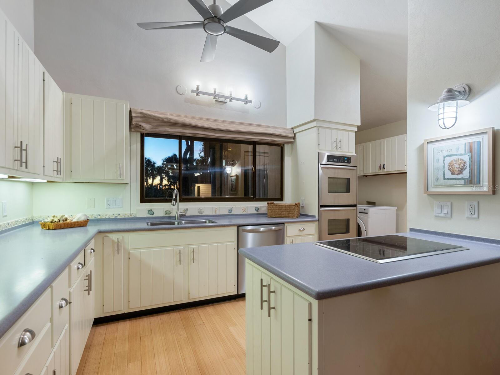 CASEY KEY - Residential