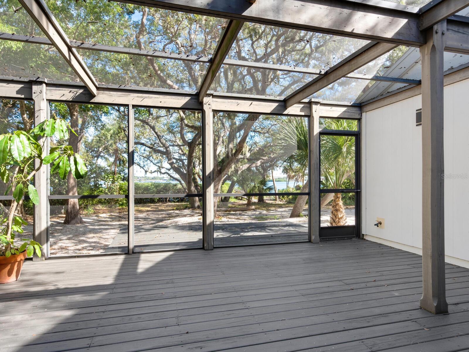 CASEY KEY - Residential