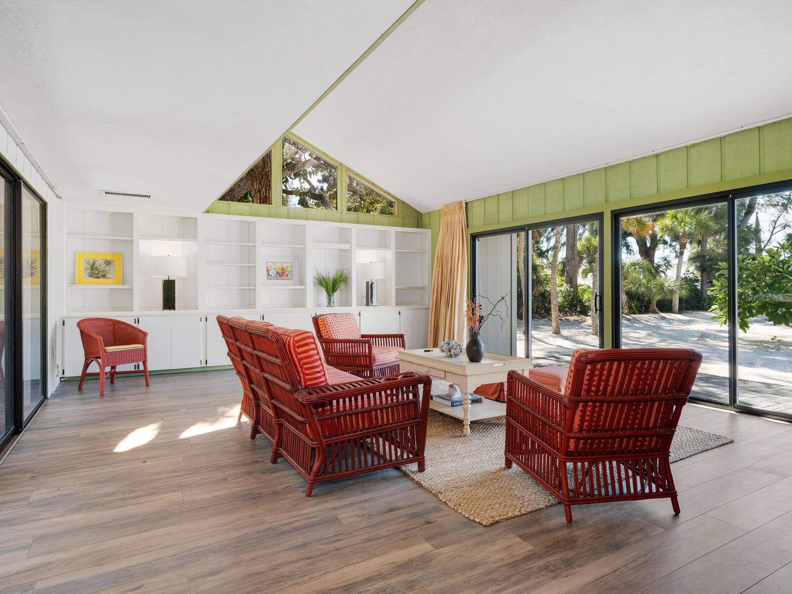 CASEY KEY - Residential