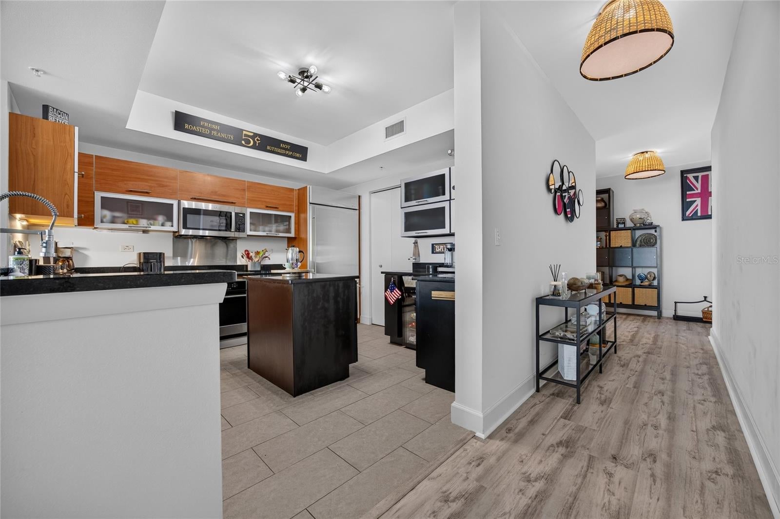 3000 OASIS GRAND BOULEVARD 1007