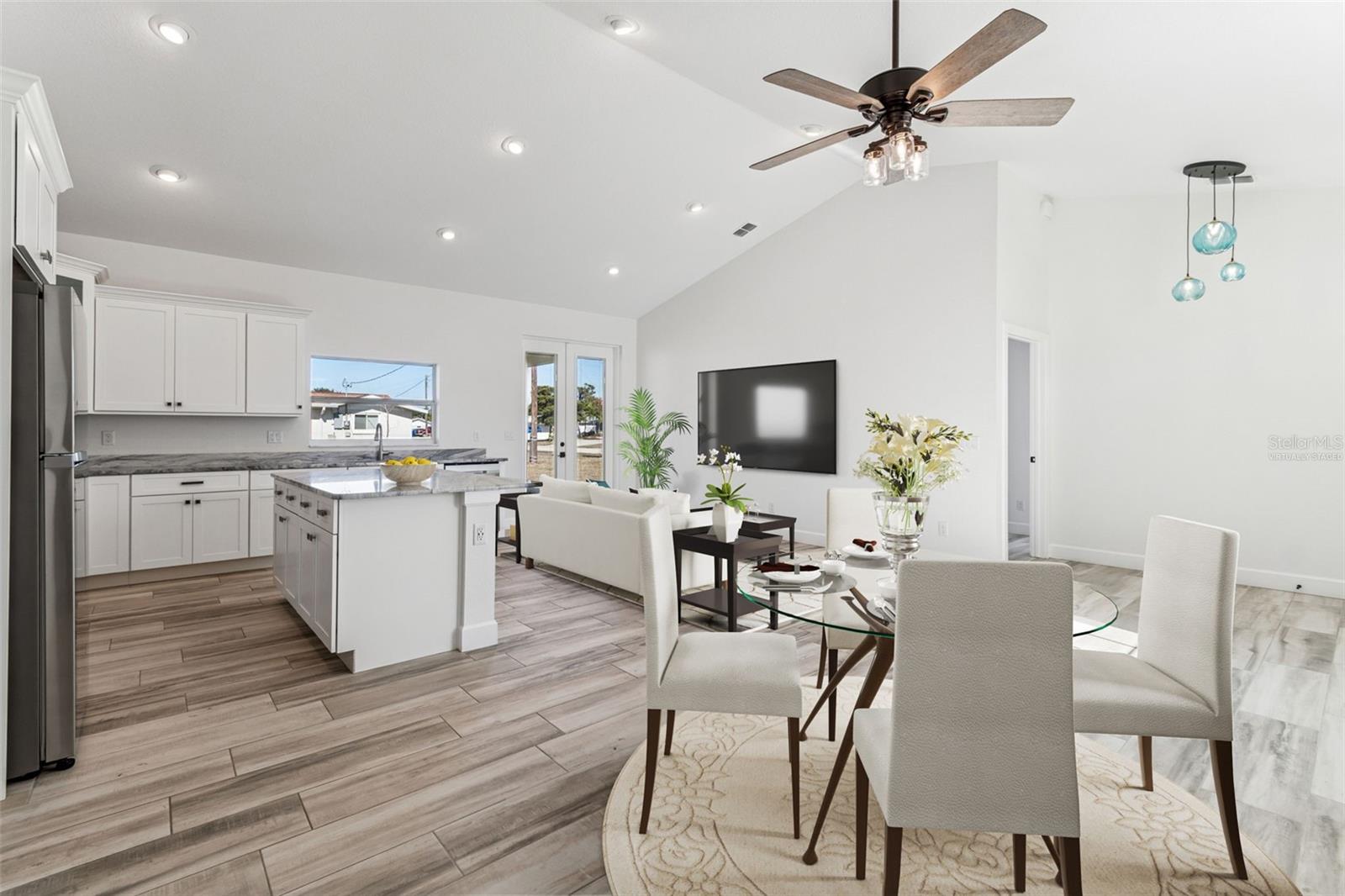 EAST GATE - Residential