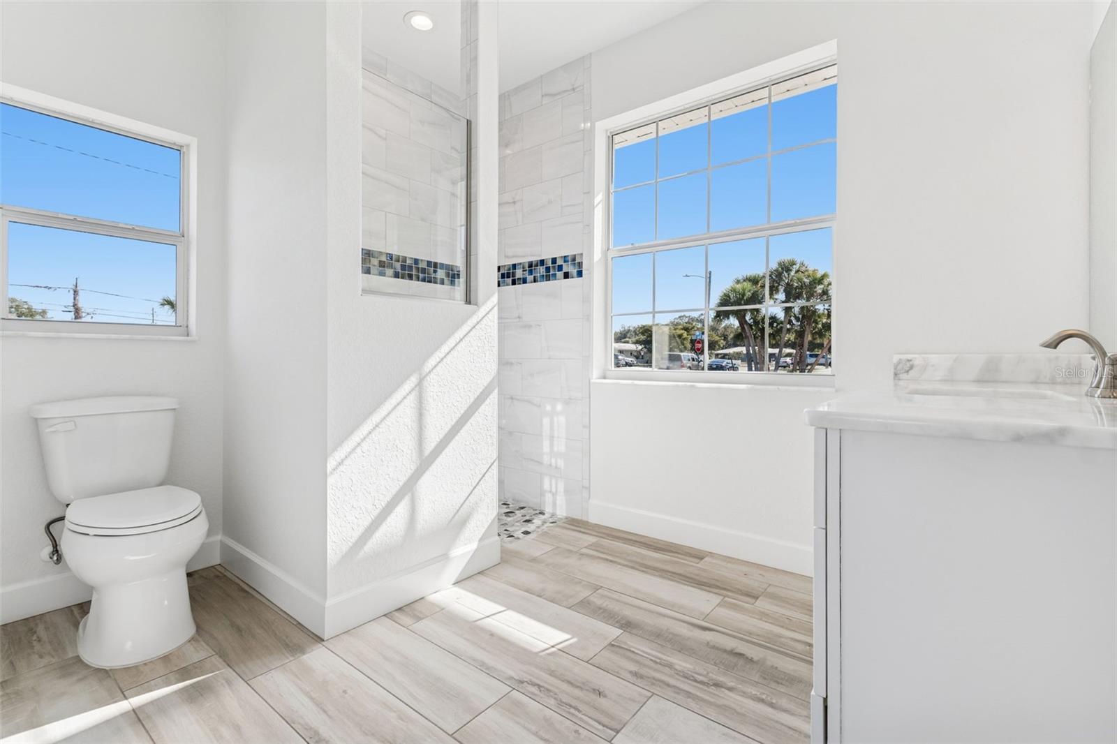 EAST GATE - Residential