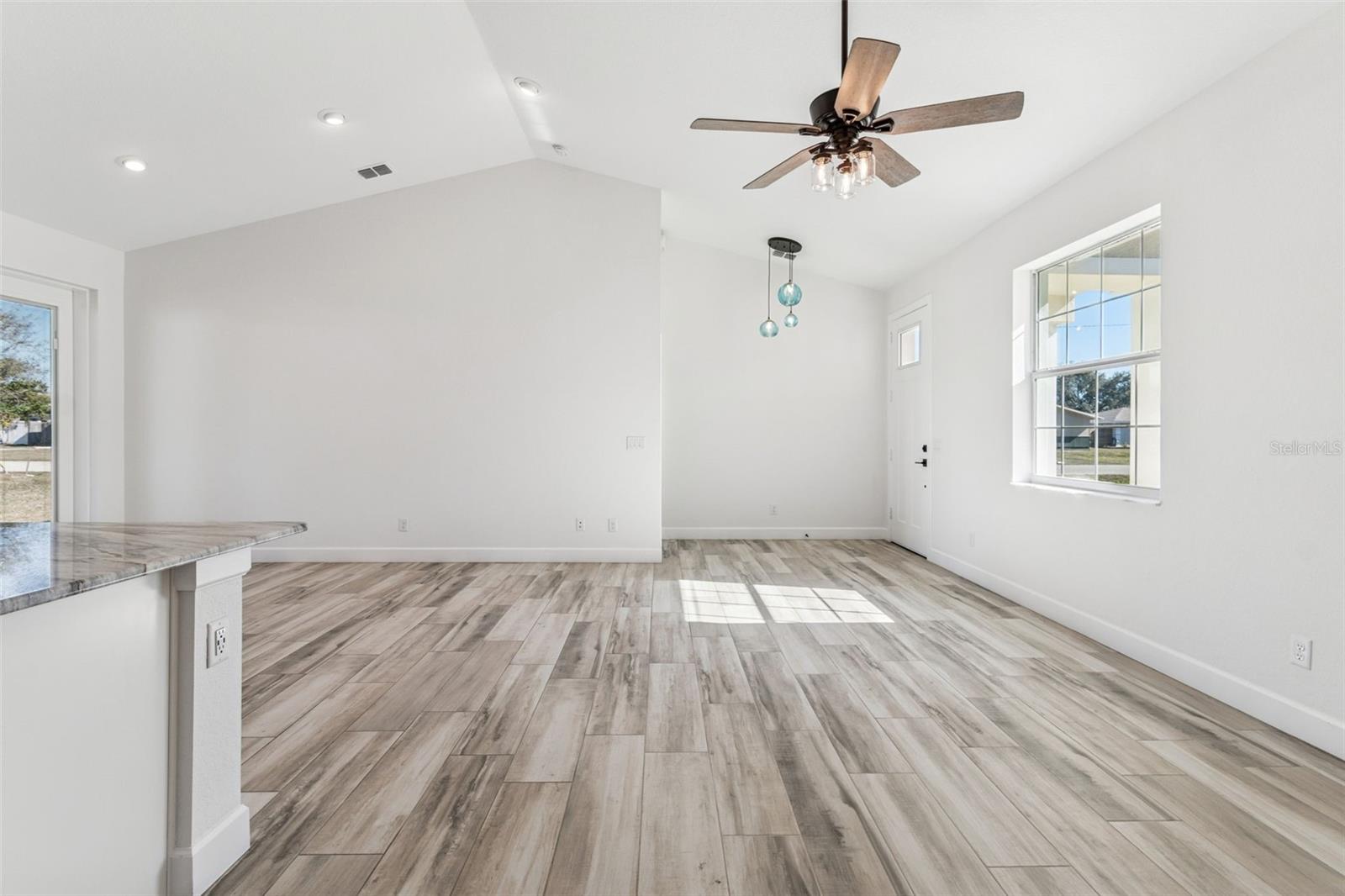 EAST GATE - Residential