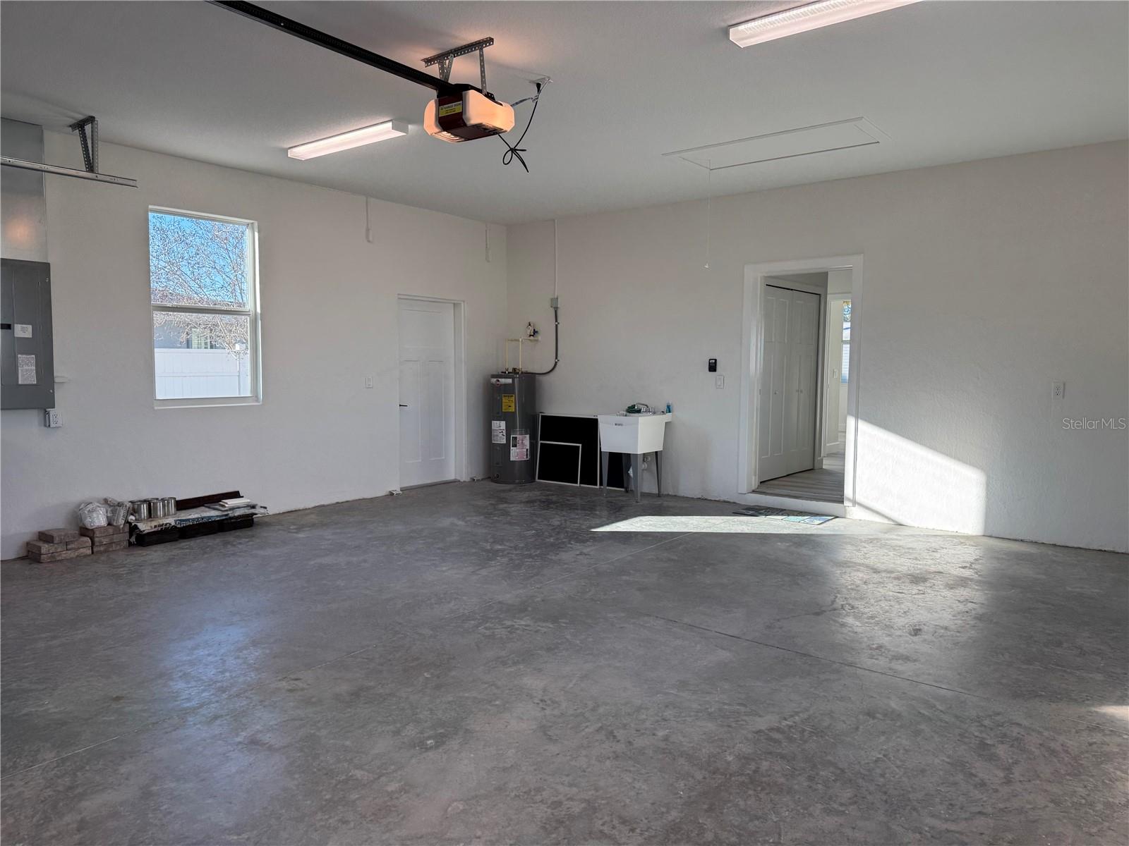 EAST GATE - Residential