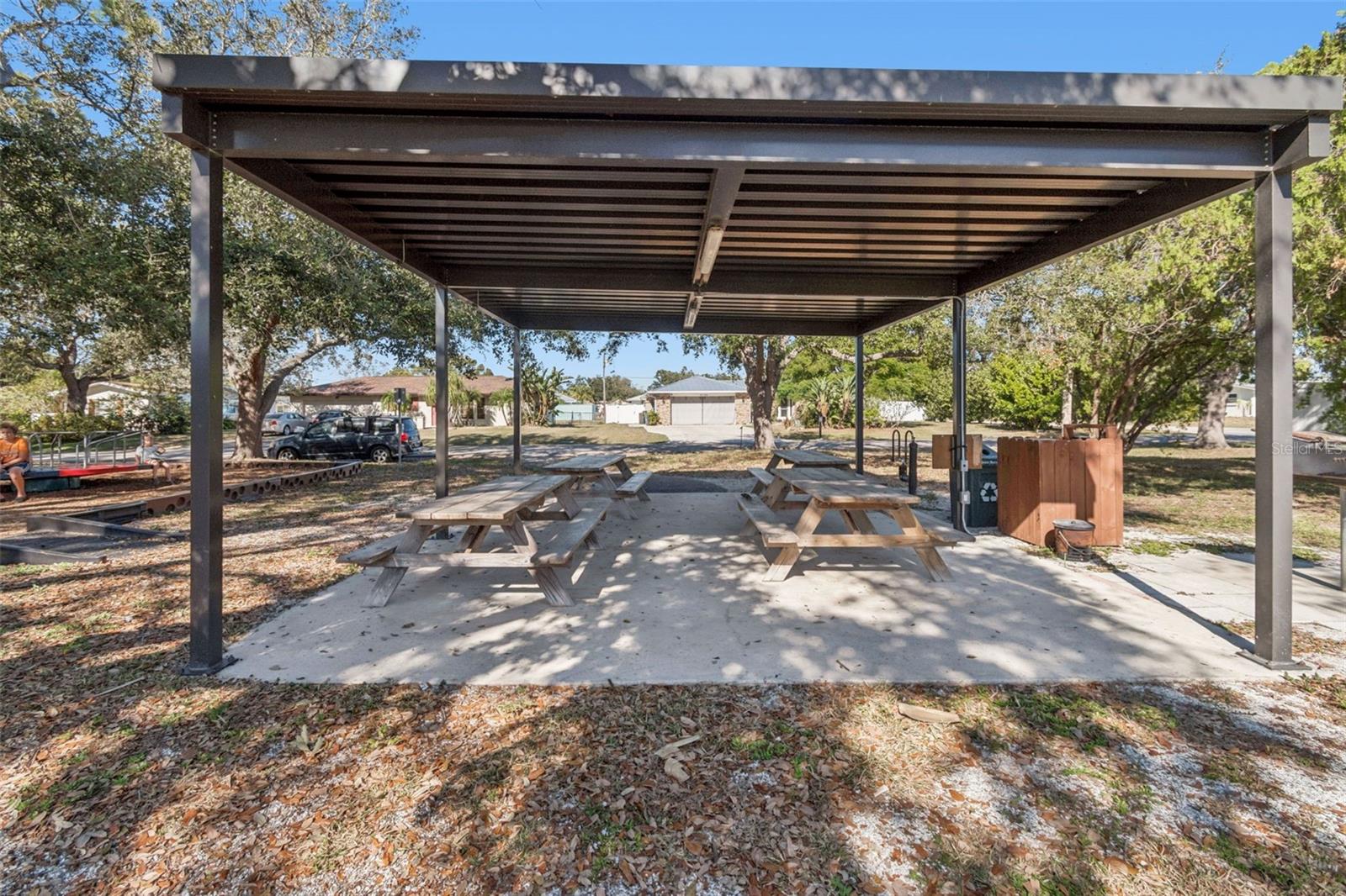 EAST GATE - Residential