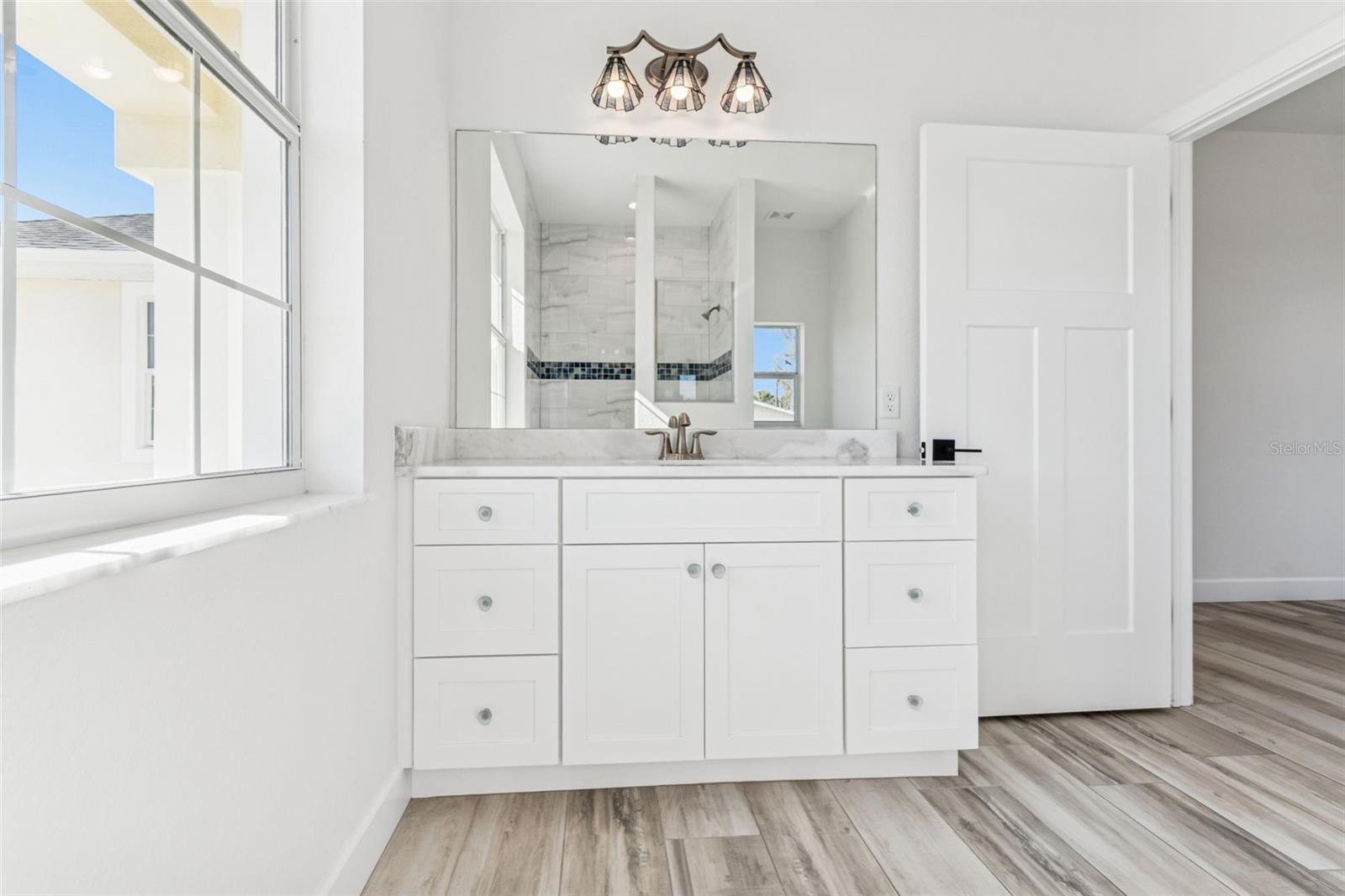 EAST GATE - Residential