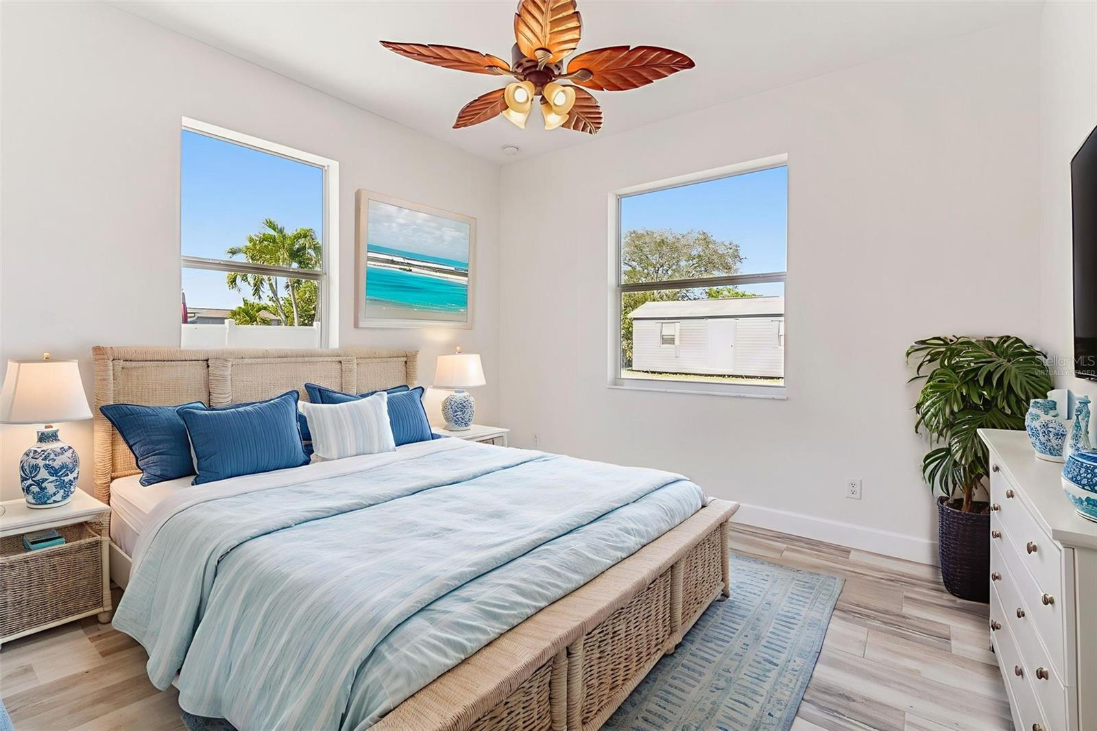 EAST GATE - Residential