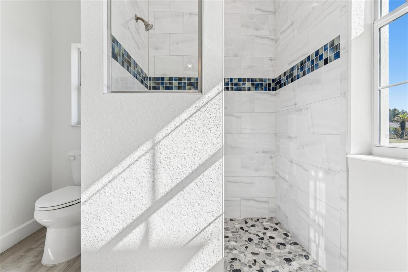 EAST GATE - Residential