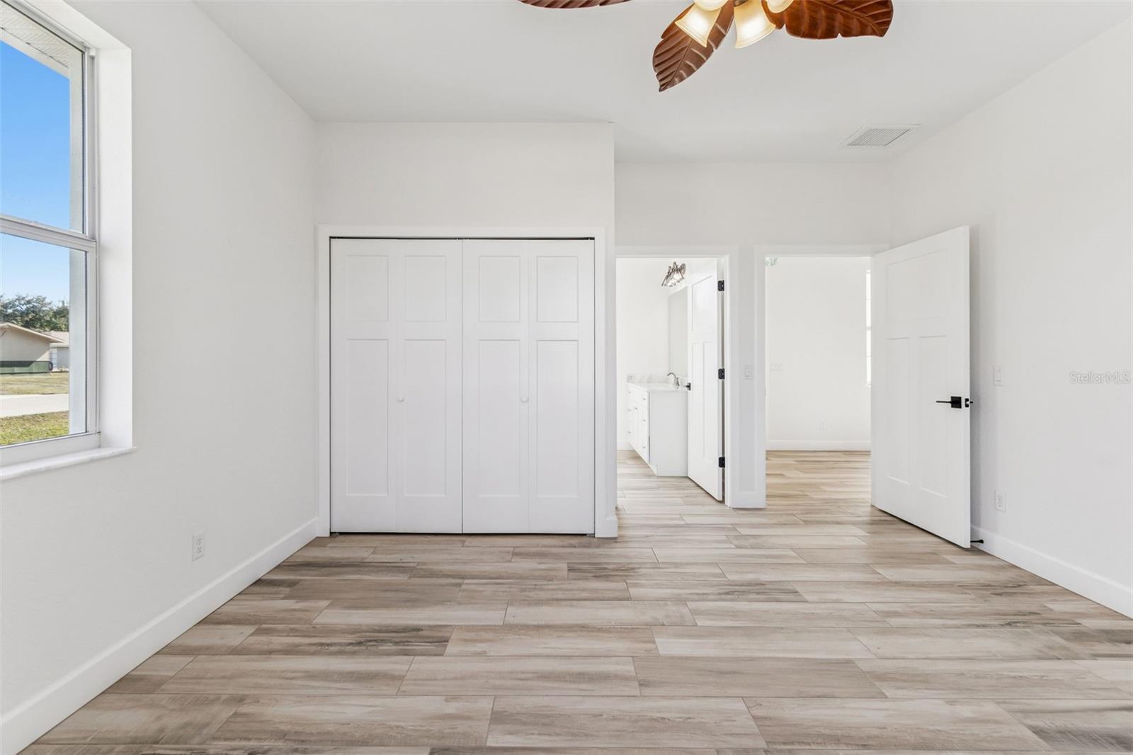 EAST GATE - Residential