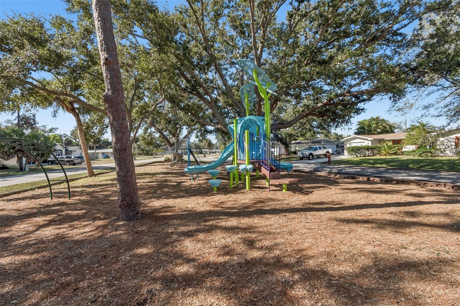 EAST GATE - Residential