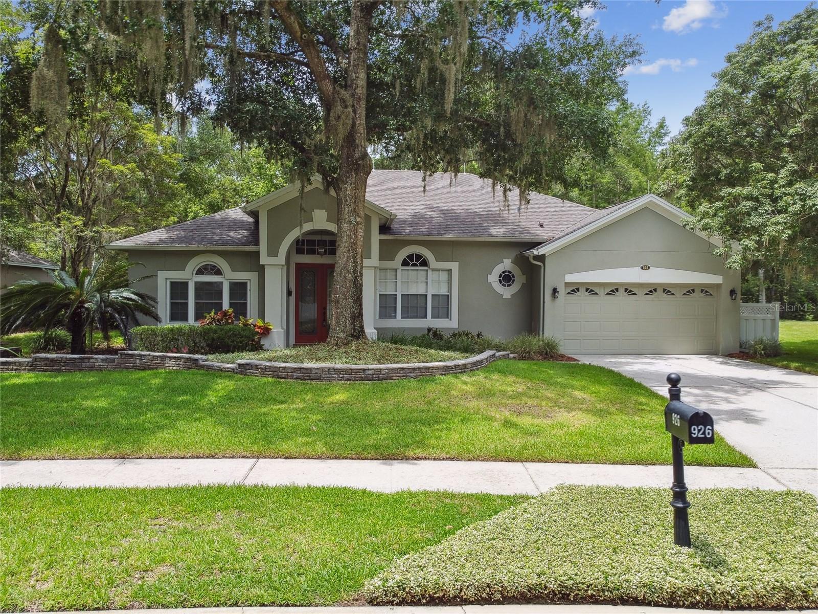 926 PALM OAK DRIVE