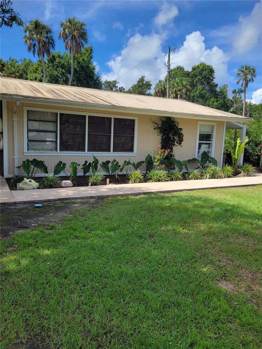 NOT IN SUBDIVISION PER TAX RECORDS - Residential