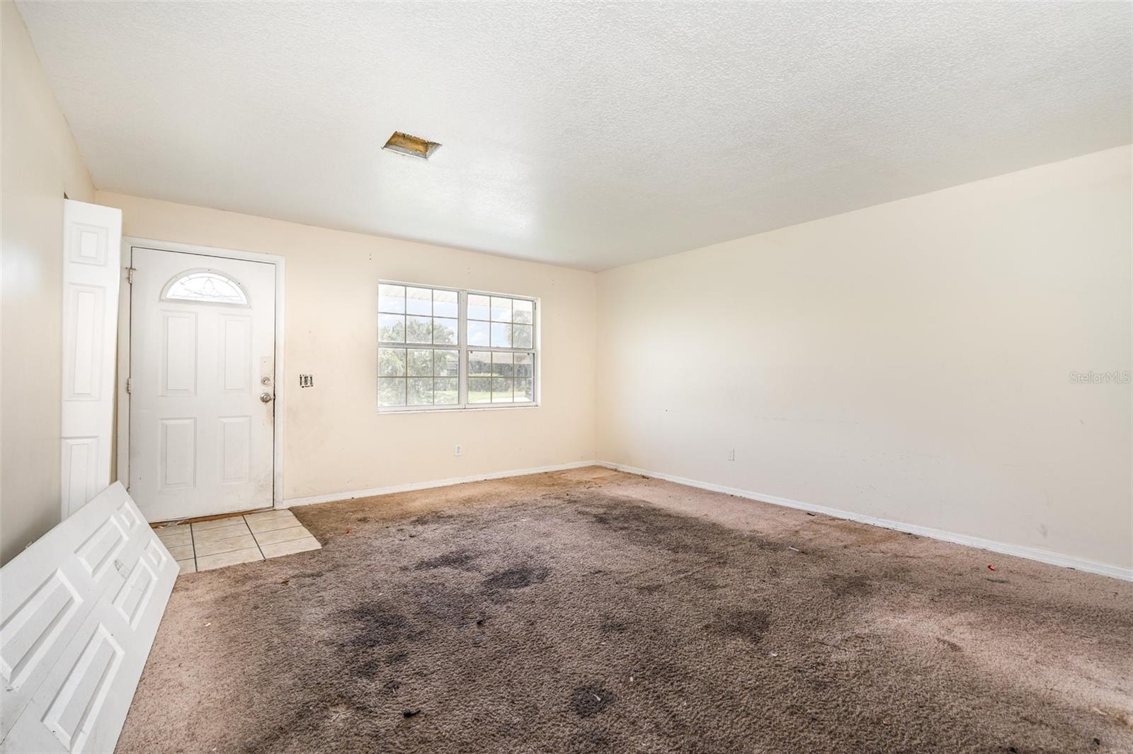 810 JUNIPER LN