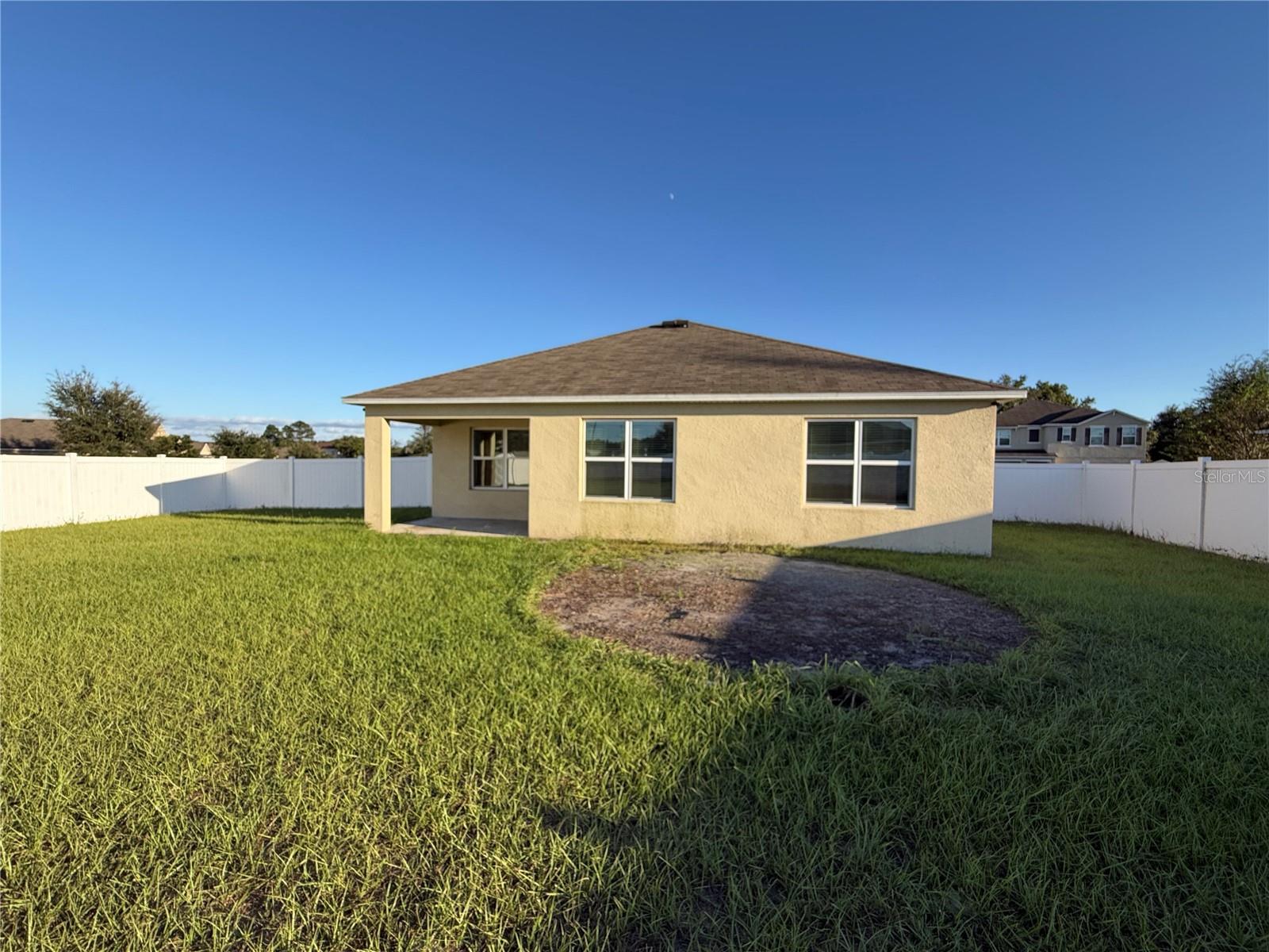 4273 NE 29TH PLACE