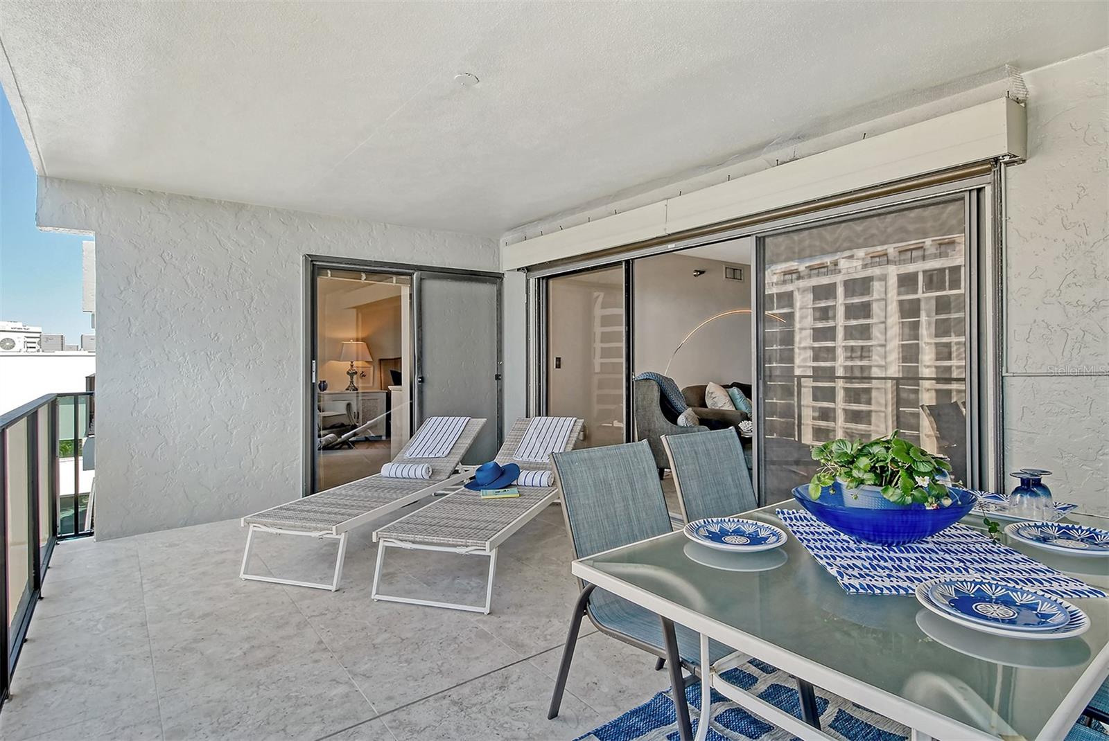 PALM PLACE - Residential