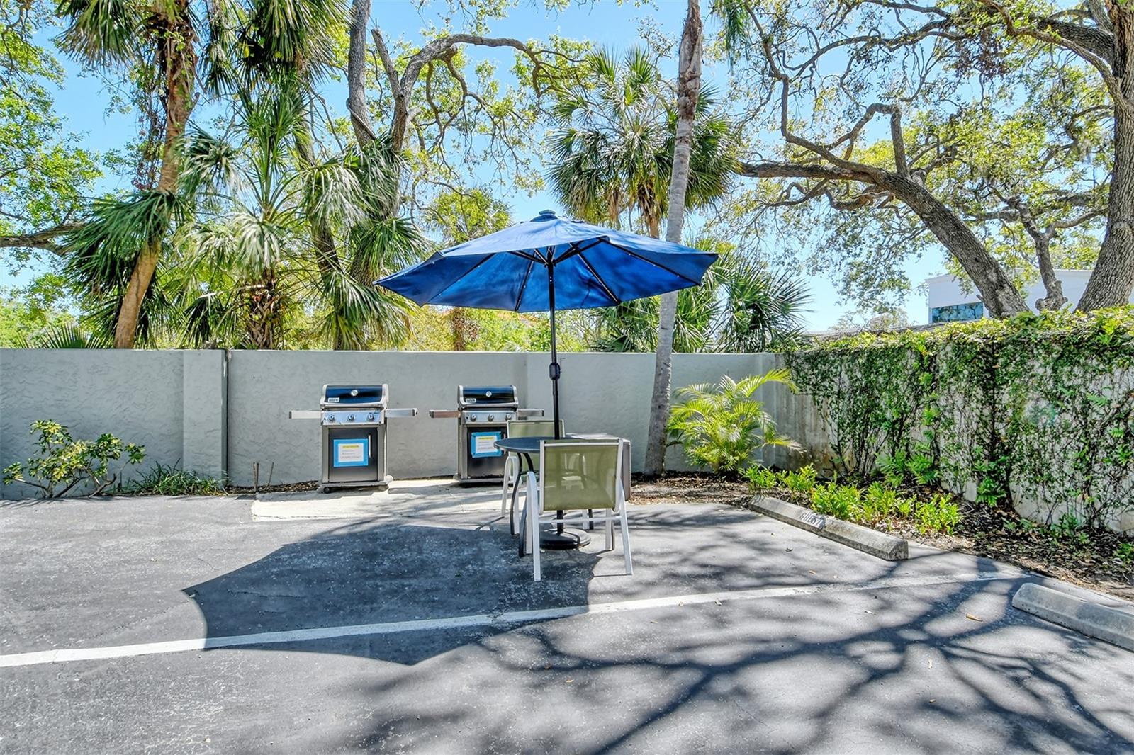 PALM PLACE - Residential