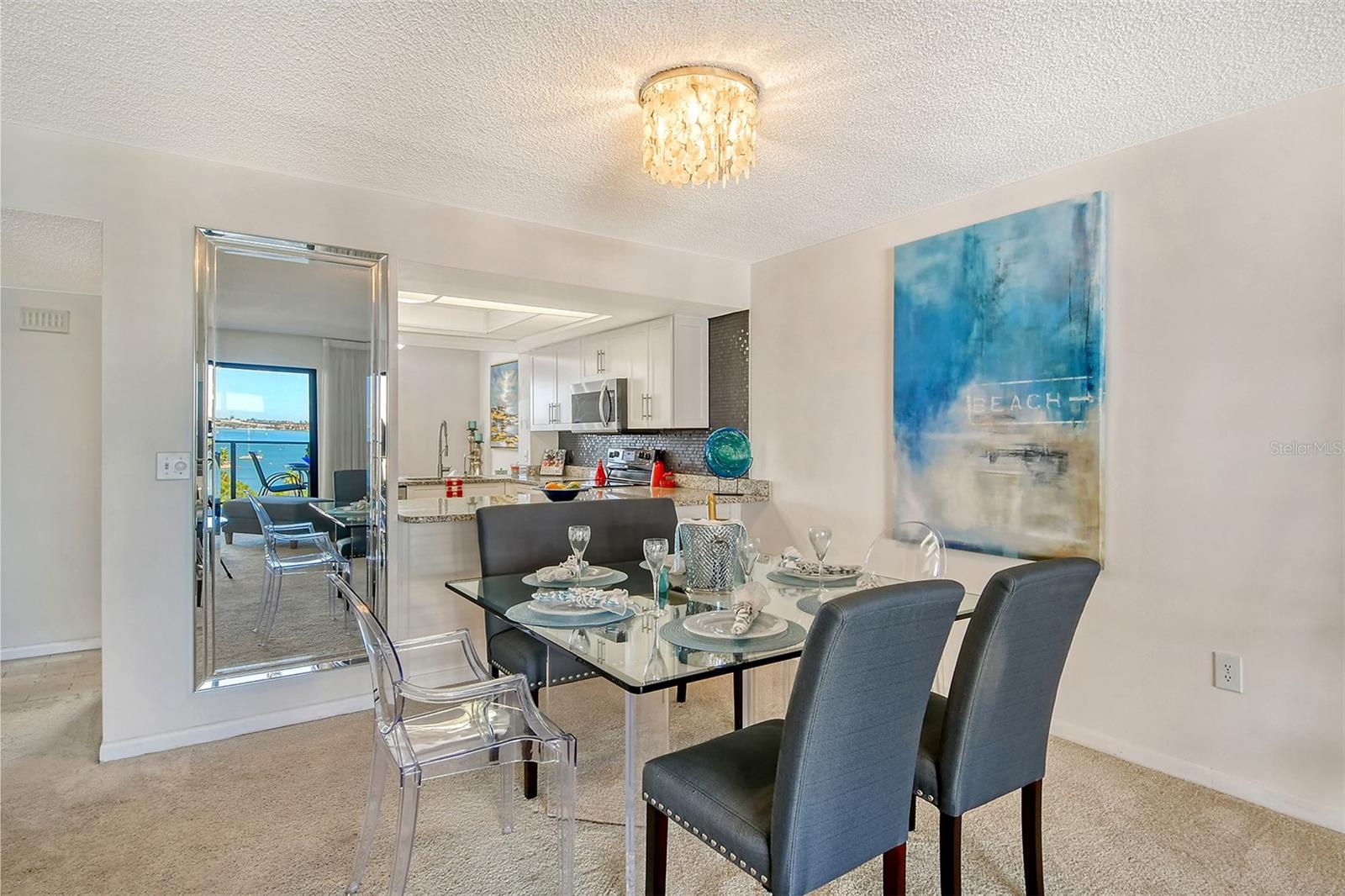 PALM PLACE - Residential