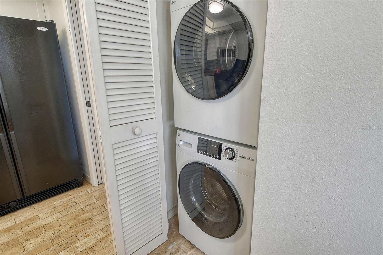 PALM PLACE - Residential