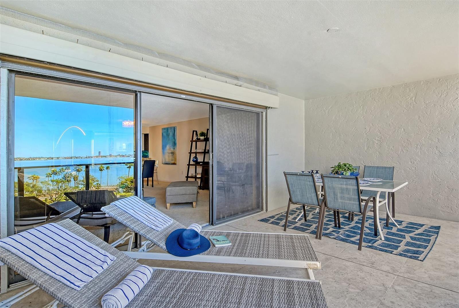 PALM PLACE - Residential