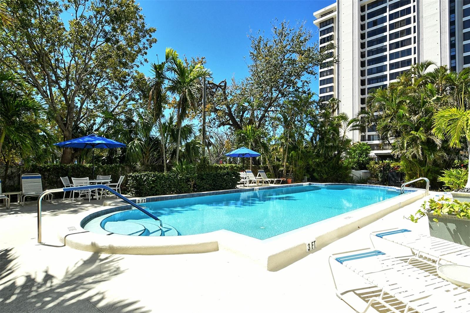 PALM PLACE - Residential