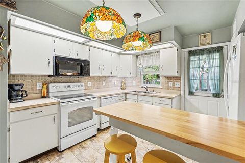 Tiny photo for 7480 E Highway 25, Belleview, FL 34420 (MLS # TB8528648)