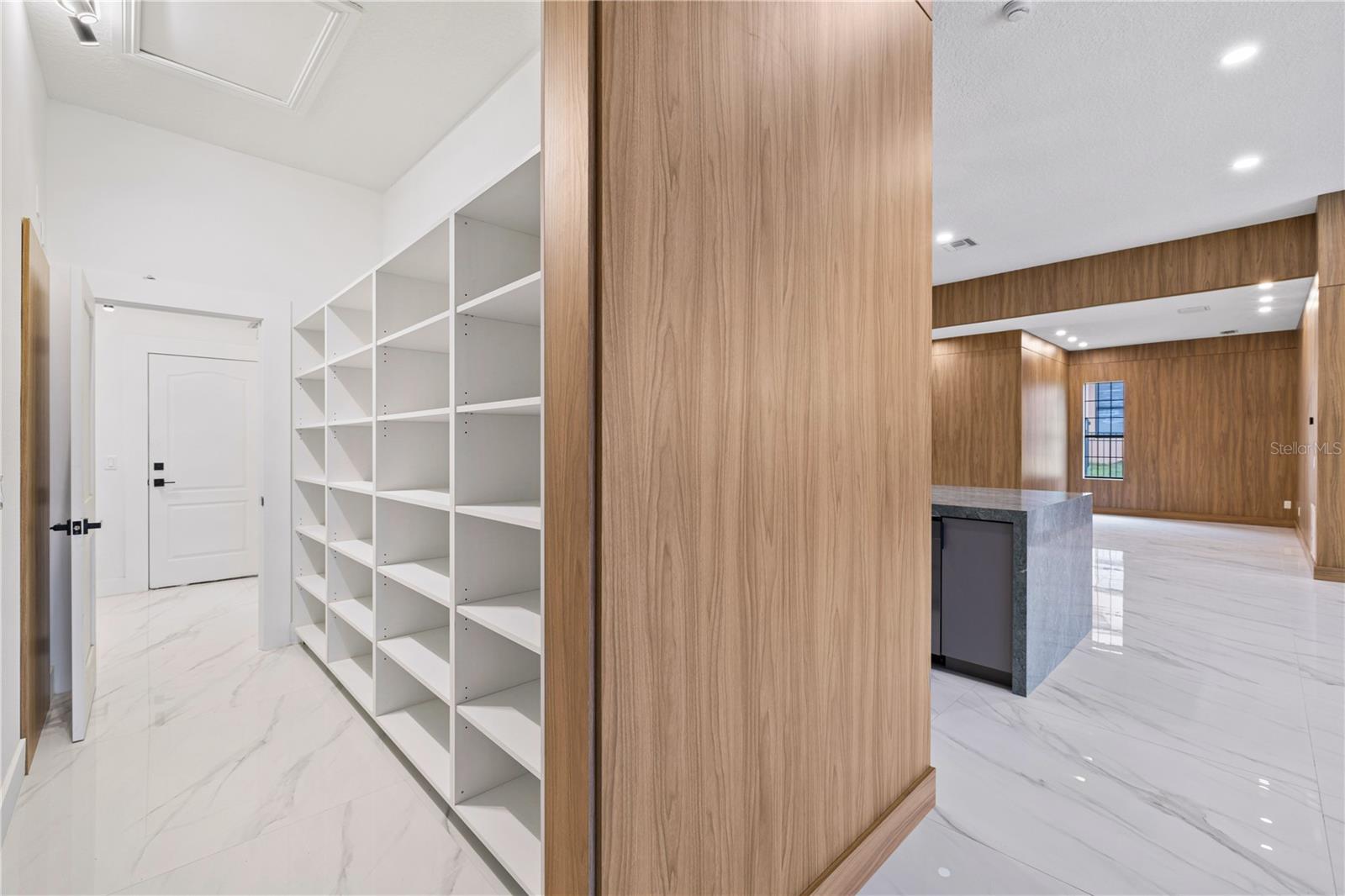 JOHNS COVE 43/104 - Residential