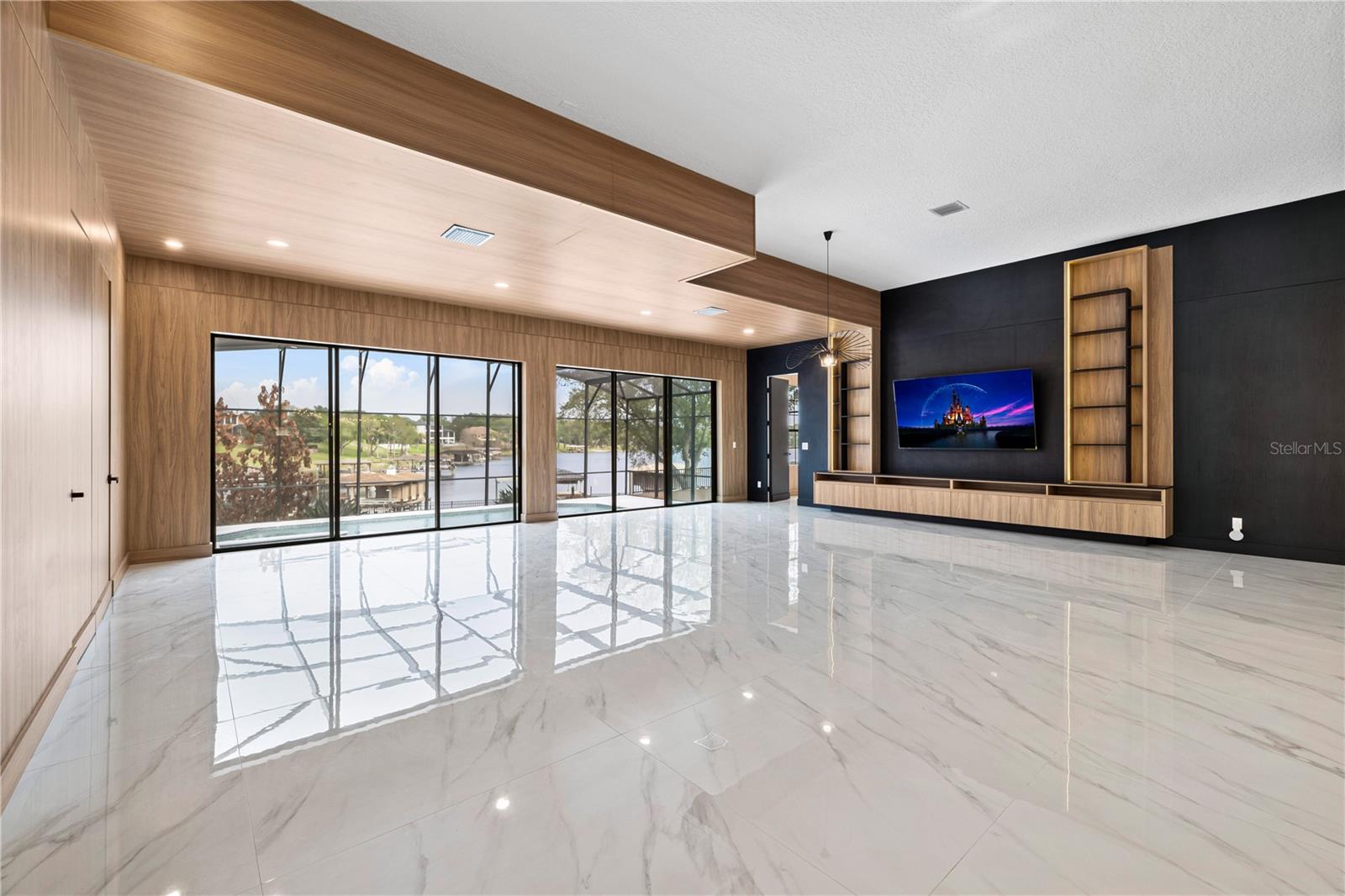 JOHNS COVE 43/104 - Residential