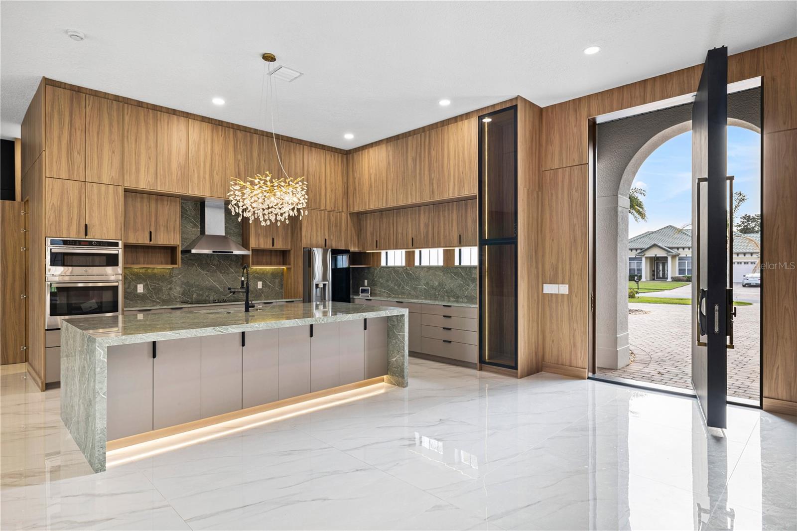 JOHNS COVE 43/104 - Residential