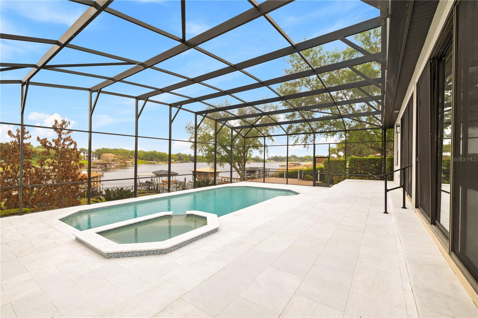 JOHNS COVE 43/104 - Residential