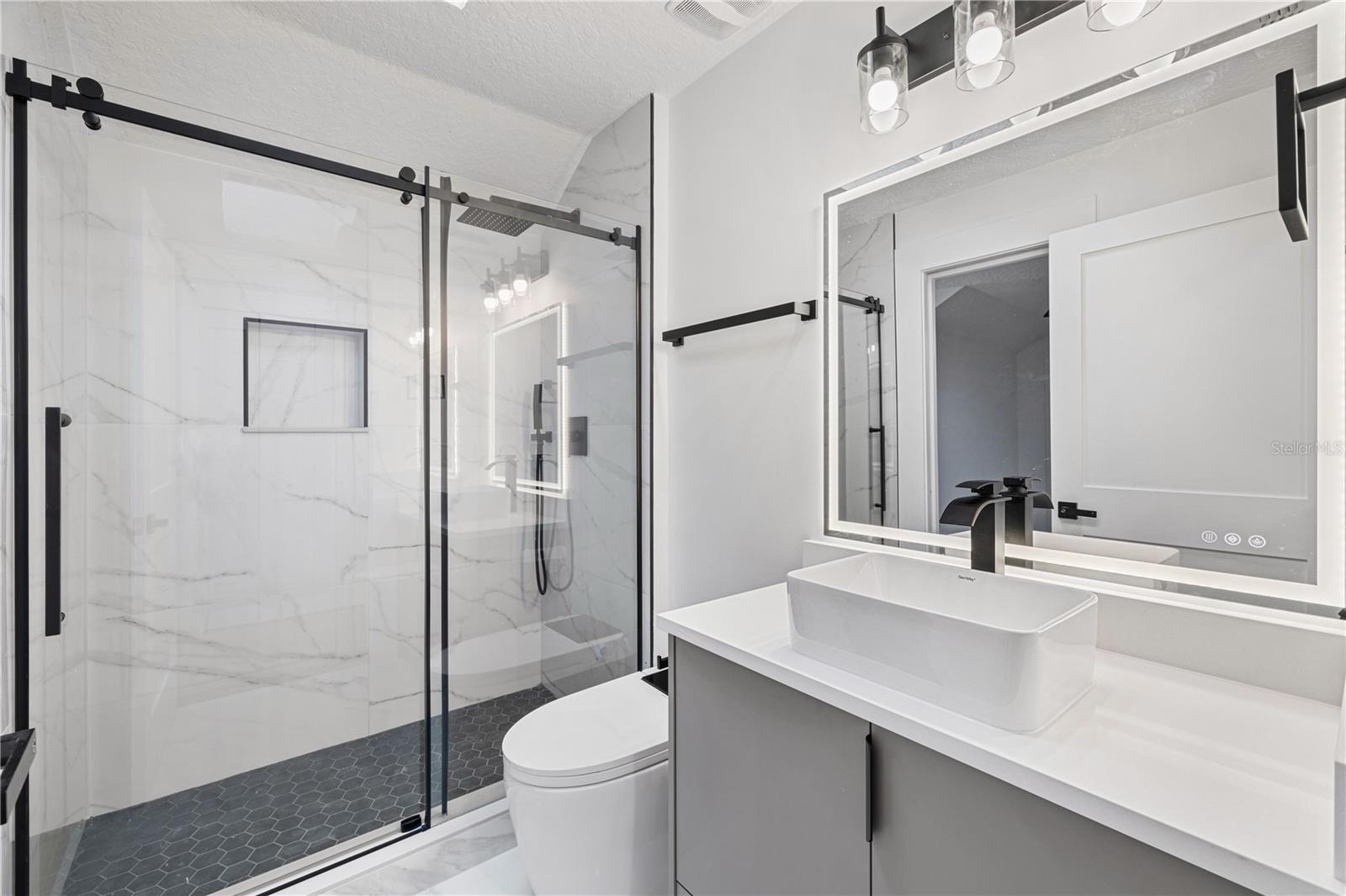 JOHNS COVE 43/104 - Residential