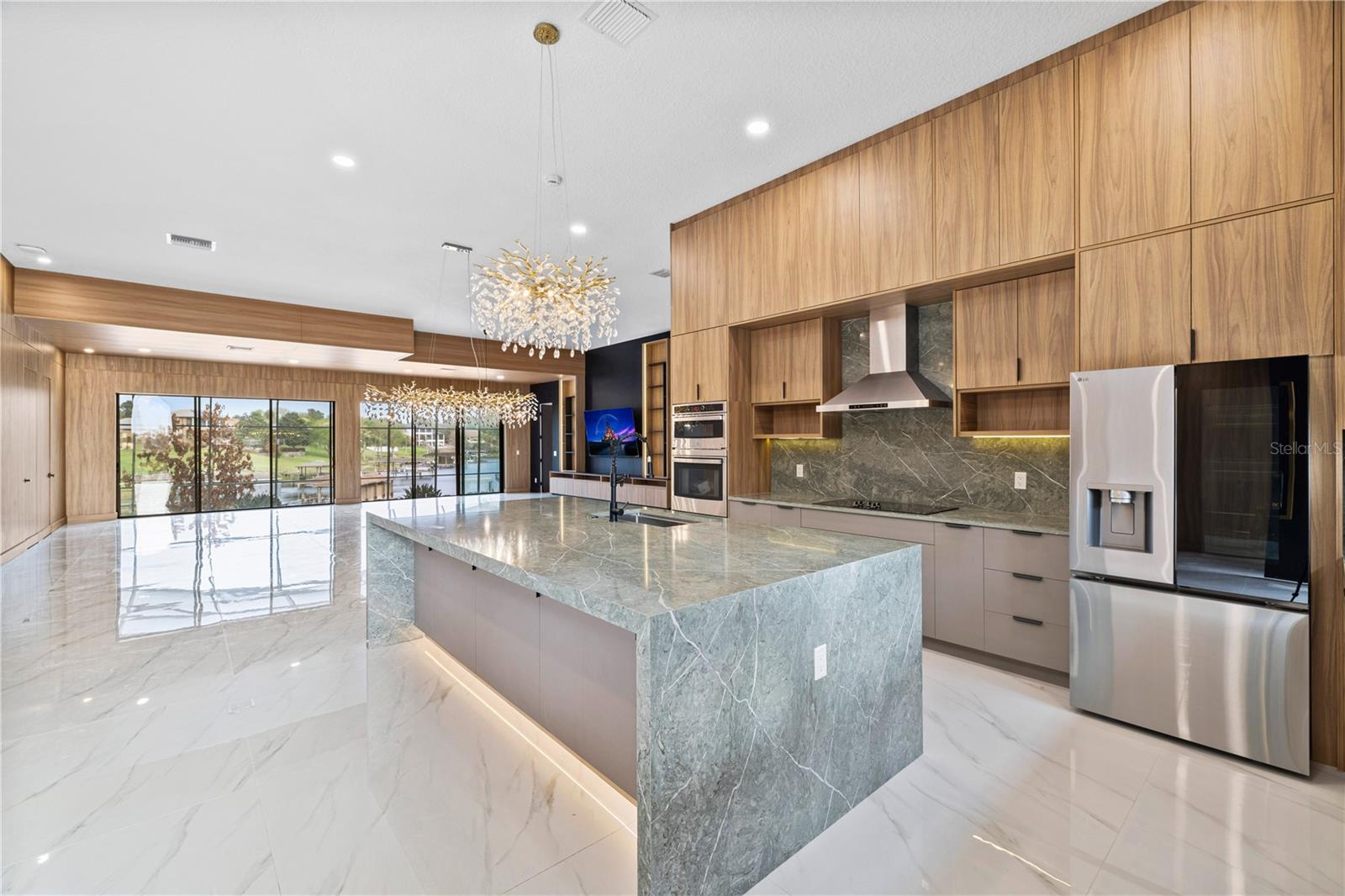 JOHNS COVE 43/104 - Residential