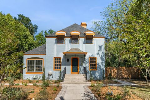 Photo of 521 NE 6th Street, Gainesville, FL 32601 (MLS # GC539480)