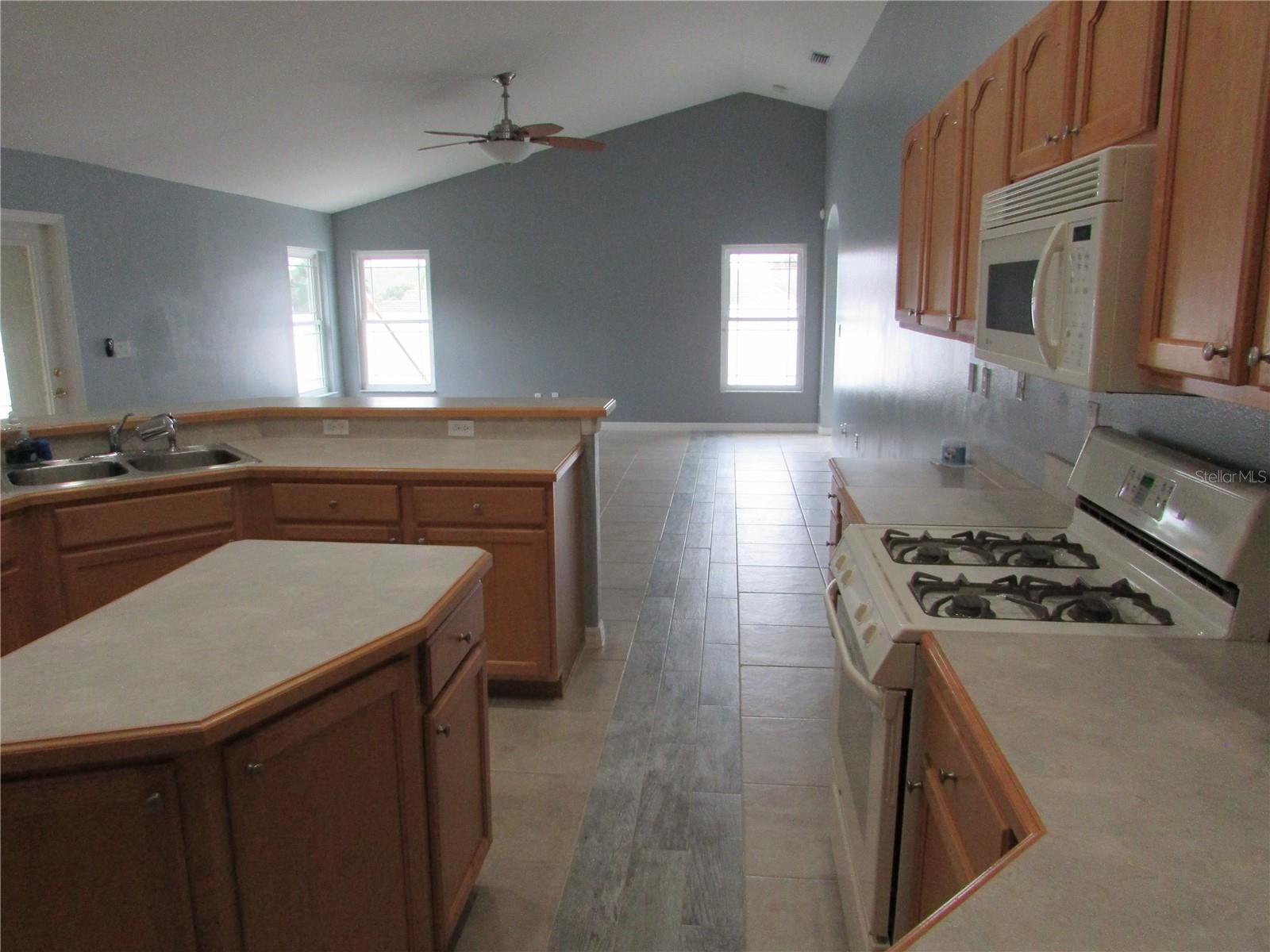 GREATER PINES PH 08 LT 802 - Residential Lease