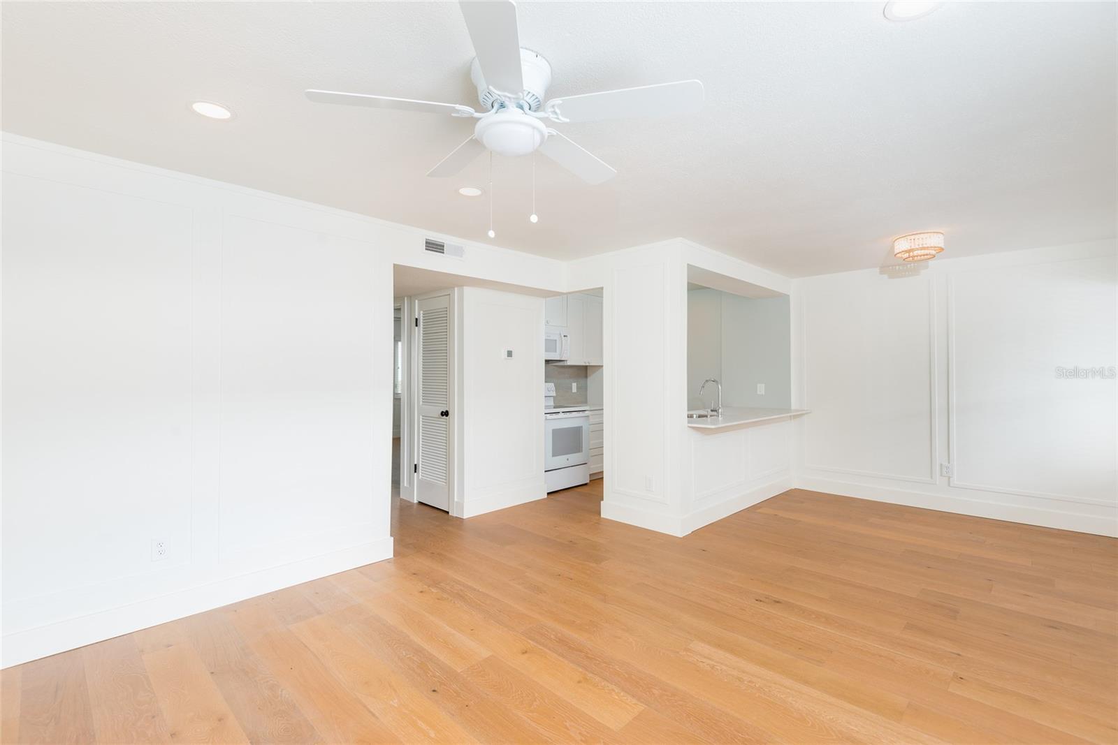 PALMA CEIA PLACE A CONDO - Residential