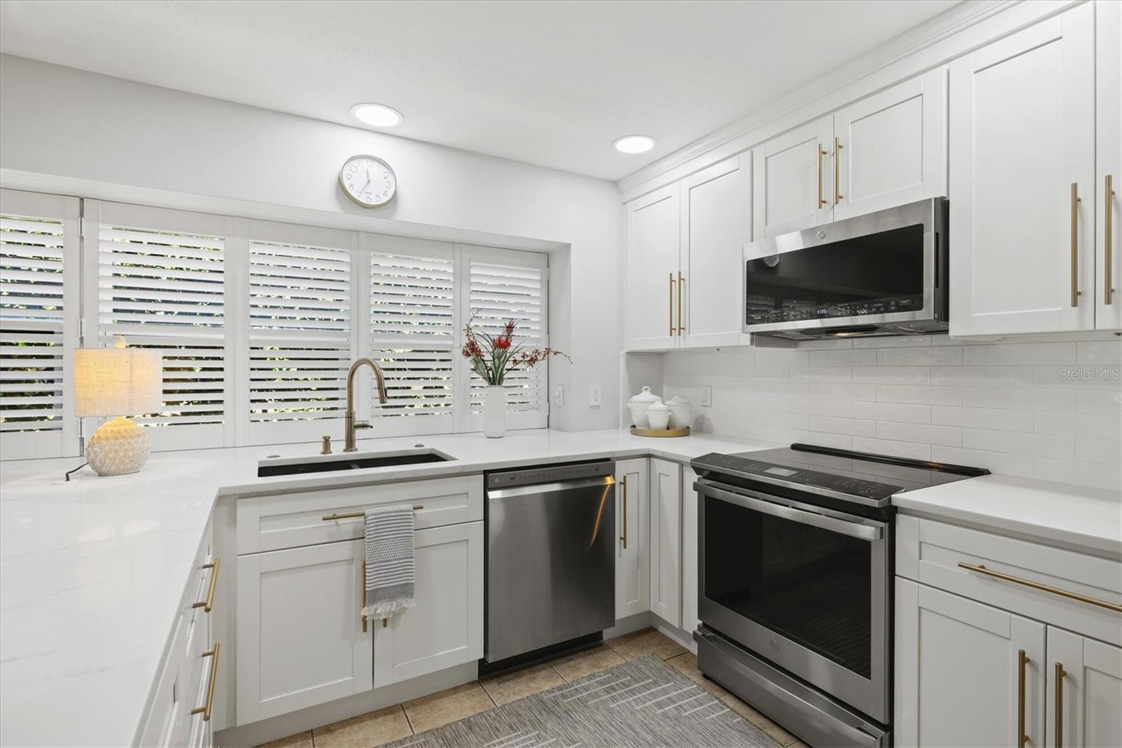 HIGHLAND LAKES - Residential