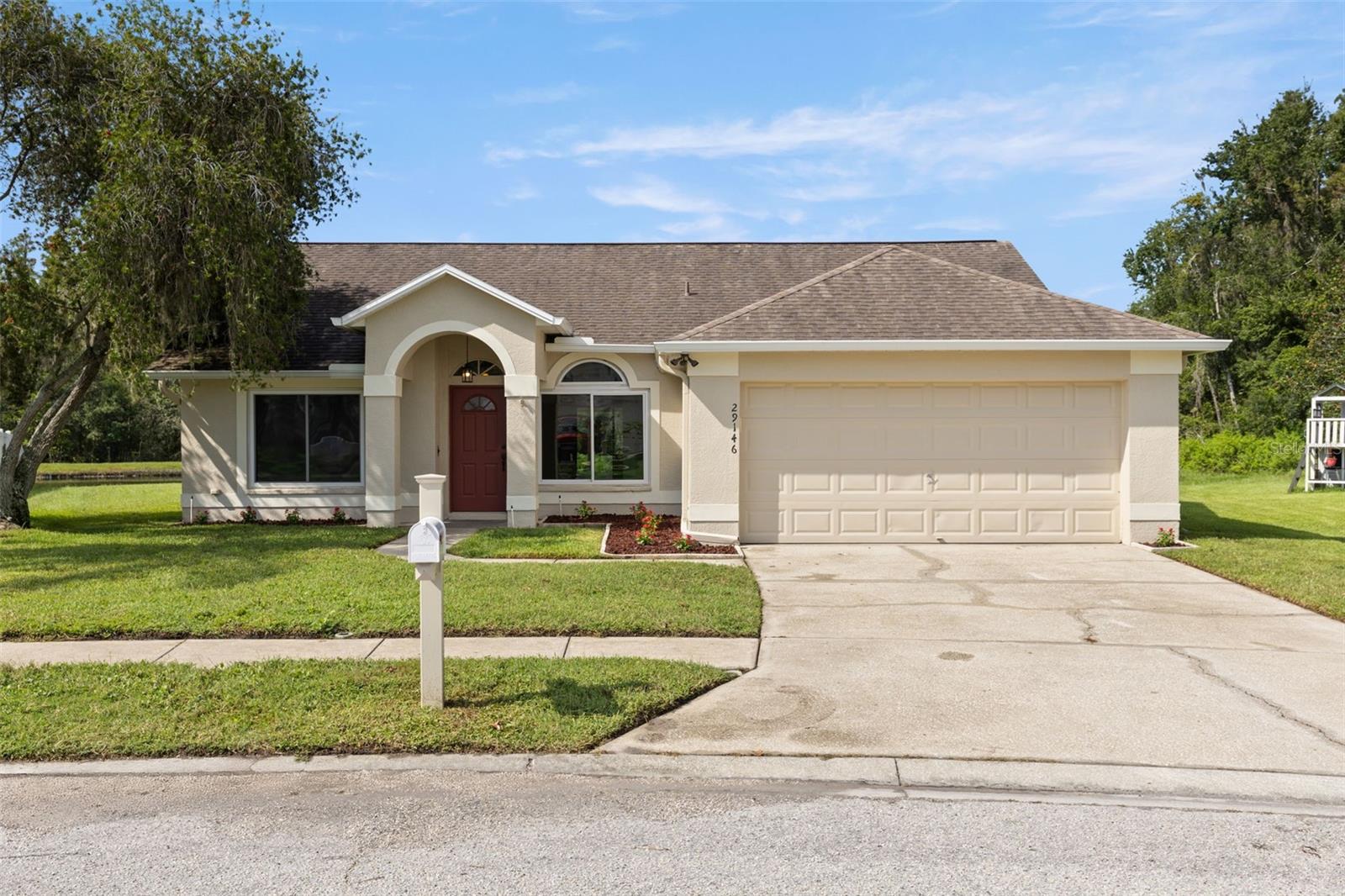 Stunning Water & Conservation View in Meadow Pointe – No Flood Zone!
Wake up to serene water and conservation views—with no backyard neighbors for ultimate privacy—in this 3BR/2BA/2-car garage home. Located in a non-flood zone with no flood insurance required, this move-in-ready property features brand new paint inside and out, granite countertops, stainless steel appliances, vaulted ceilings, and a versatile flex room with glass-etched doors. Both bathrooms showcase elegant granite vanities.
Enjoy the outdoors from the massive screened-in porch overlooking the water, with plenty of space to add a pool if desired. Situated in a quiet, no-HOA community, you’ll still enjoy CDD amenities including two pools, pickleball, tennis, basketball courts, a clubhouse, and fitness center—plus nearby resort-style features like a splash pad and lap pool. All just minutes from I-75, Wiregrass Mall, and Tampa Premium Outlets.
Private, freshly updated, and perfectly located—schedule your showing today!
