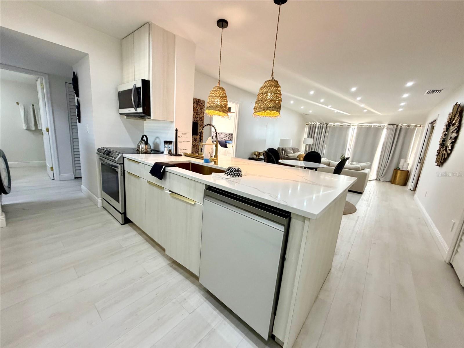 SADDLEBROOK CONDO CL 05 - Residential Lease