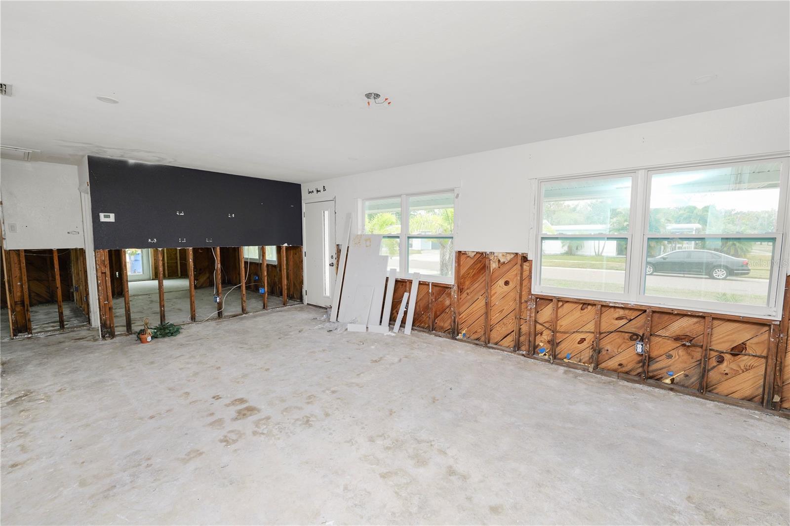 8100 OVERLOOK PLACE NE