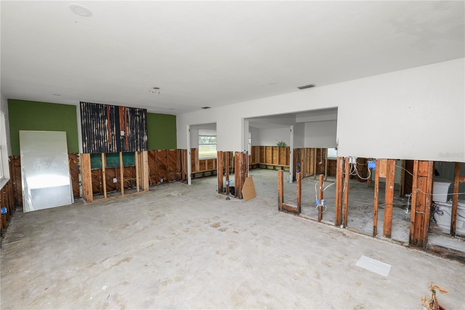 8100 OVERLOOK PLACE NE