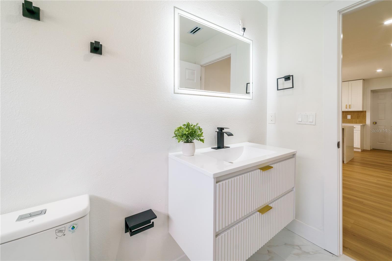 LAKE TARPON ESTATES - Residential