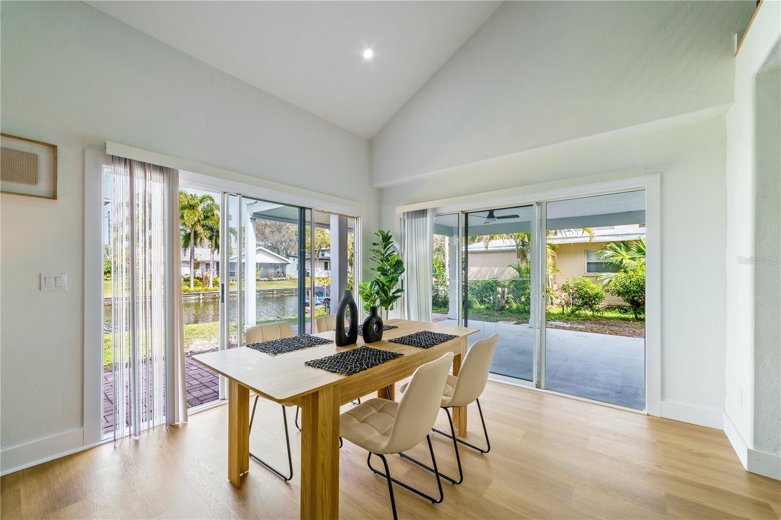 LAKE TARPON ESTATES - Residential