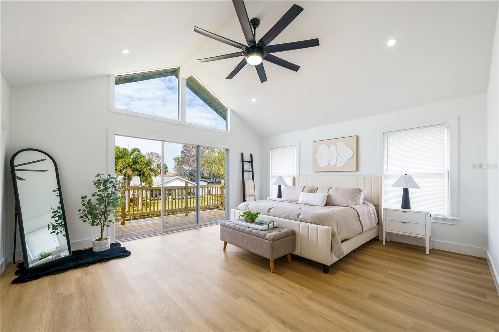 LAKE TARPON ESTATES - Residential