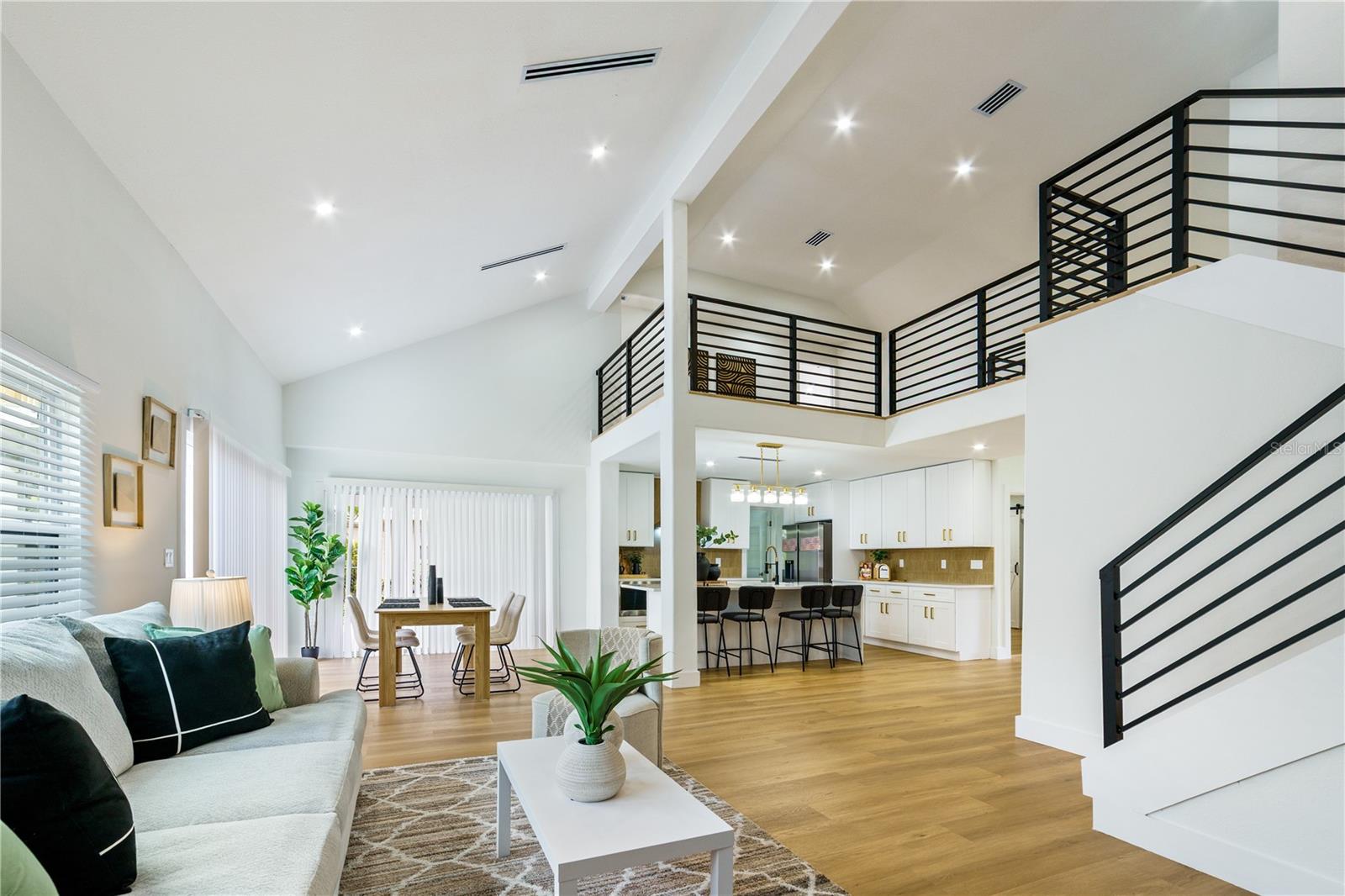 LAKE TARPON ESTATES - Residential