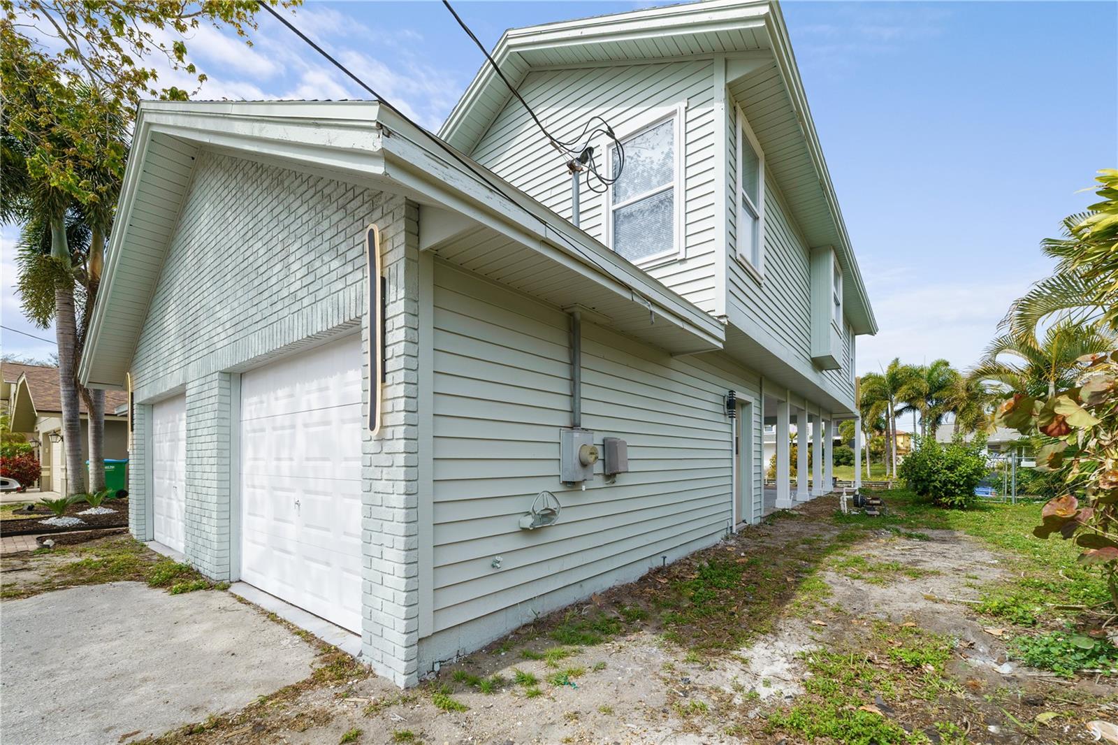 LAKE TARPON ESTATES - Residential