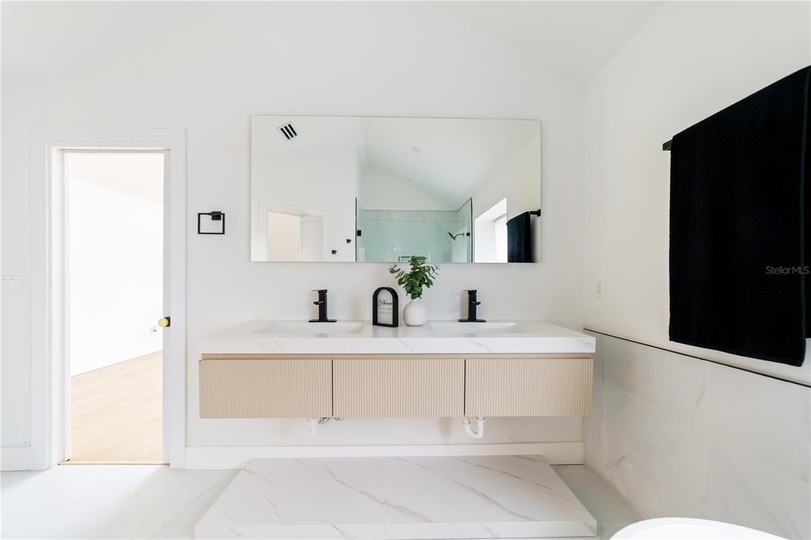 LAKE TARPON ESTATES - Residential