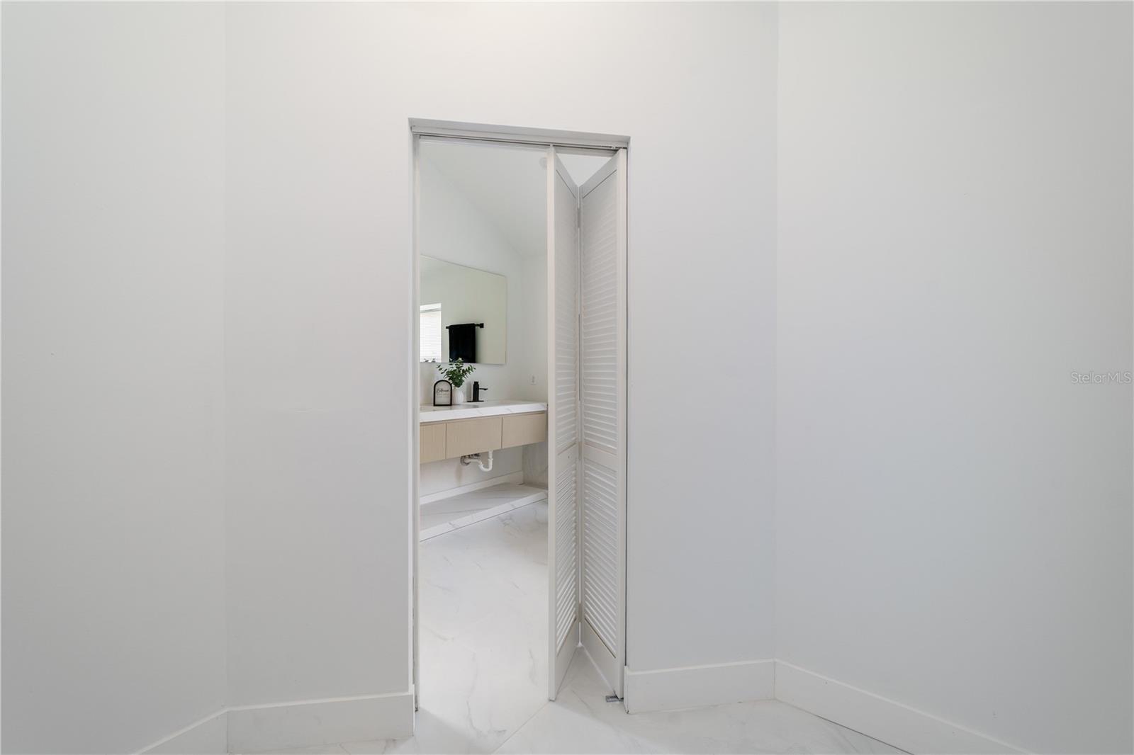 LAKE TARPON ESTATES - Residential