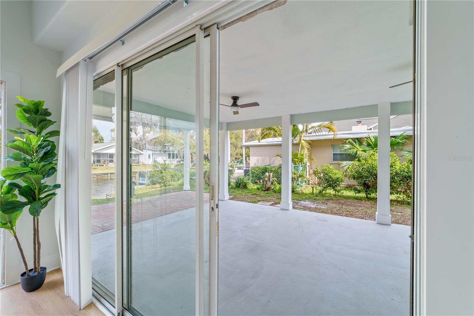 LAKE TARPON ESTATES - Residential