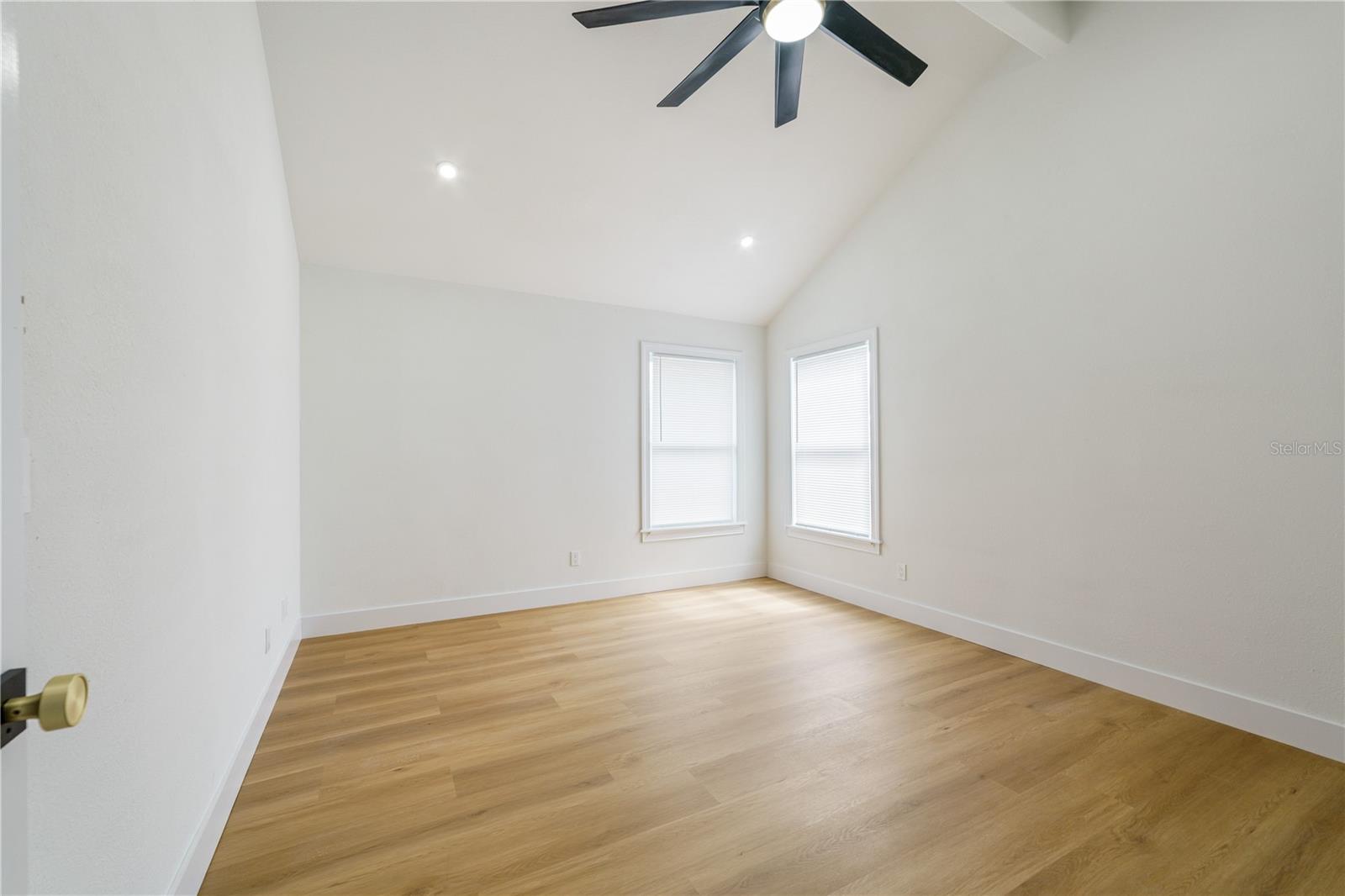 LAKE TARPON ESTATES - Residential